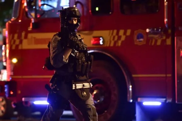Två döda, 12 skadade efter masskjutning i Toronto