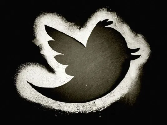 A zsaruk letartóztattak egy 17 éves gyanúsítottat egy hatalmas Twitter-feltöréssel